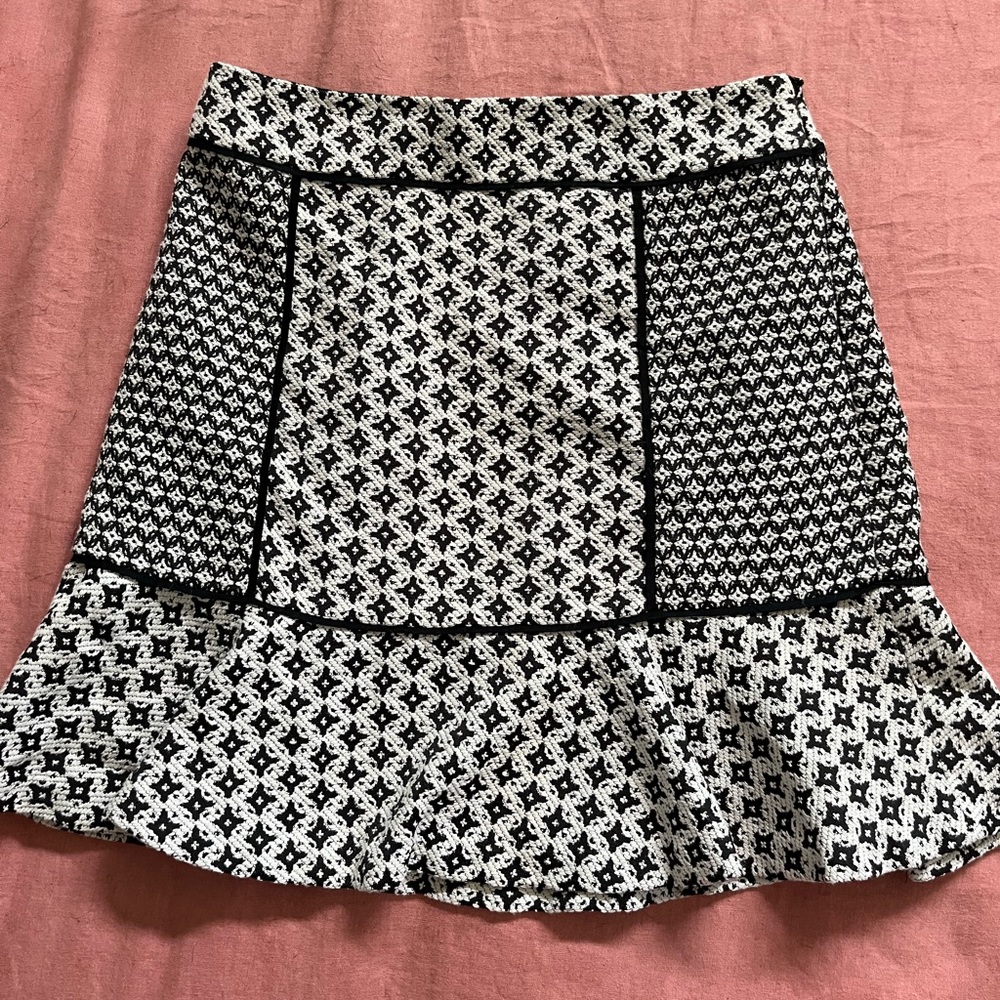 Pattern skirt - Picture 2 of 2